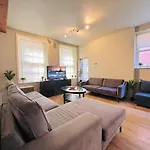 Temple Bar Central Apartment