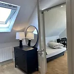 Top Floor Central Apartment