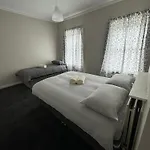 Superb Triple Room Near Croke Park - 1