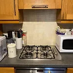 Comfy Apartment Near Dublin Airport With Free Parking