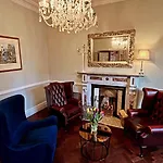 Maples House Hotel
