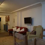 2 Bedroom With 2 Balconies In Dublin Sleeps 4