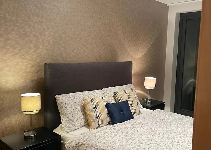 Luxurious Ensuite Kingsize Bedroom