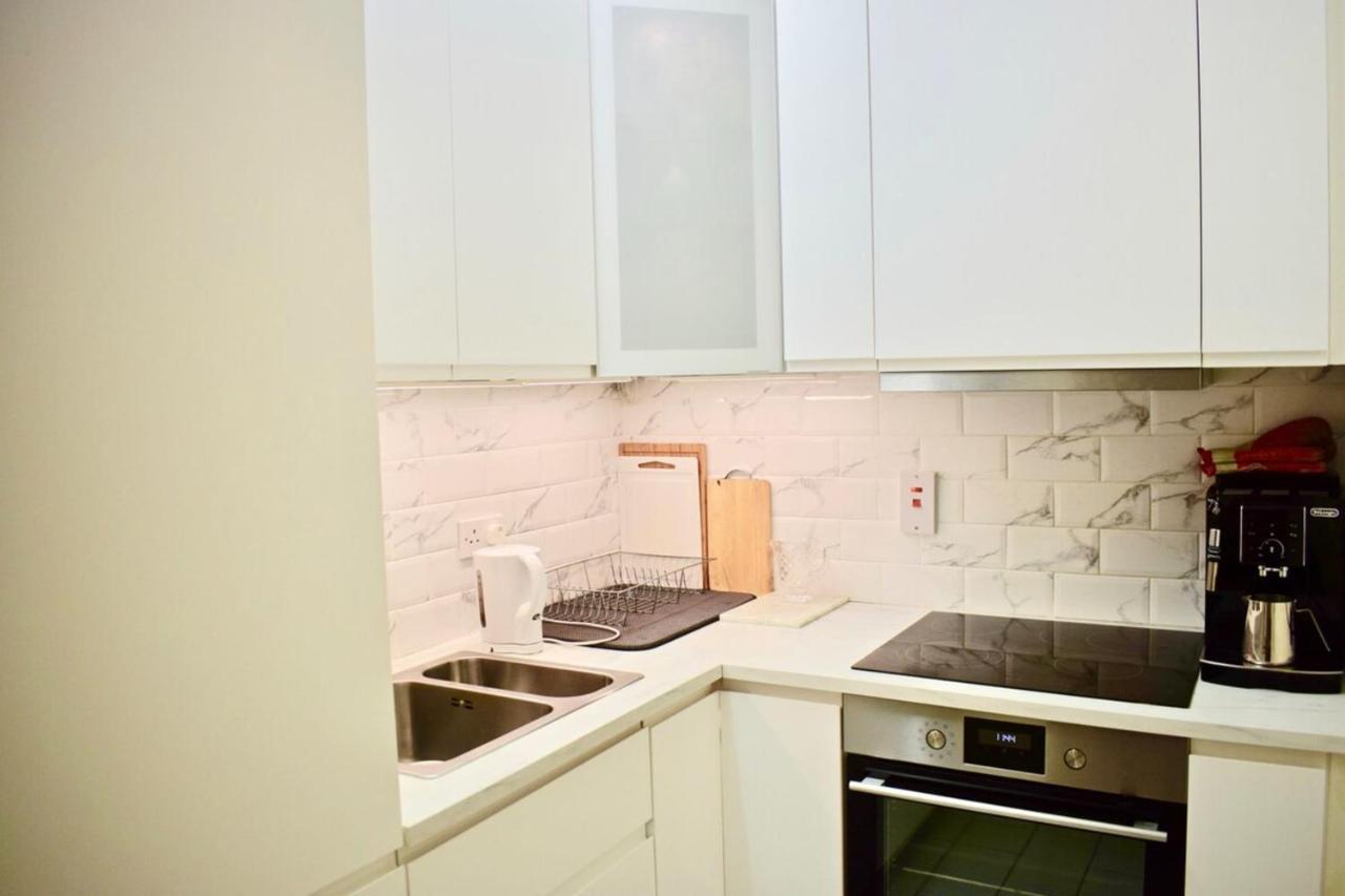 Apartment Lovely 1 Bedroom In