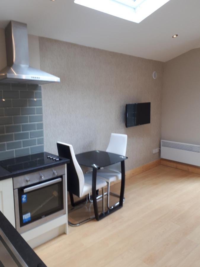 One Double Bedroom Flat Apartment