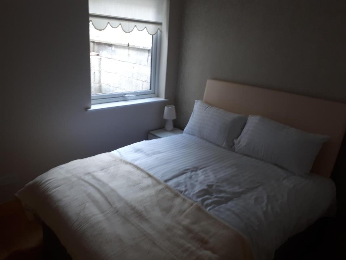 One Double Bedroom Flat Apartment Dublin