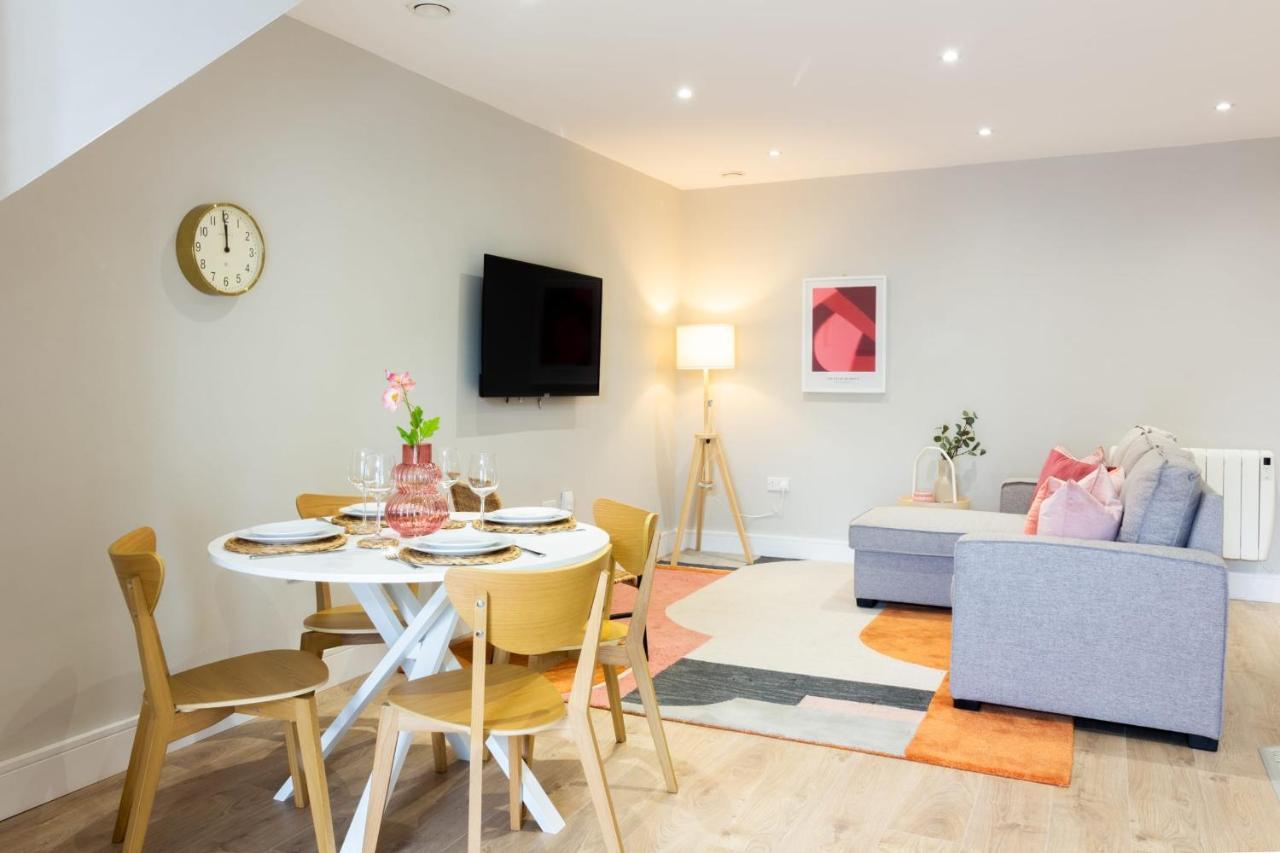 Guestready - Encantando O 2br No Newmarket Hall Dublin