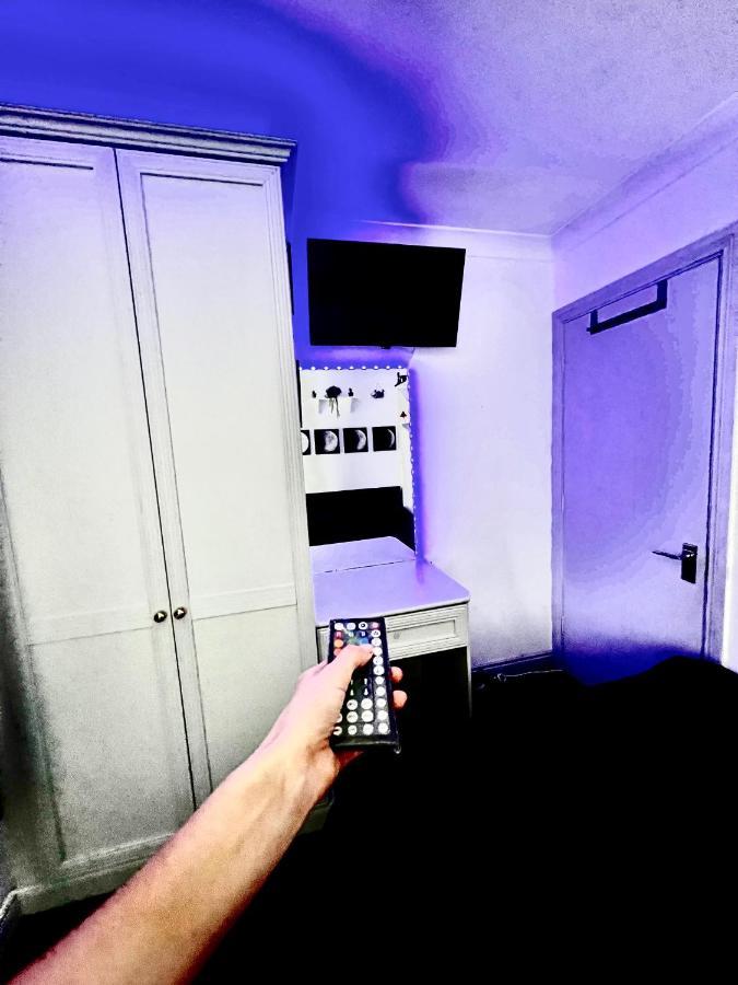 Homestay Custom House, 1 Room, 1