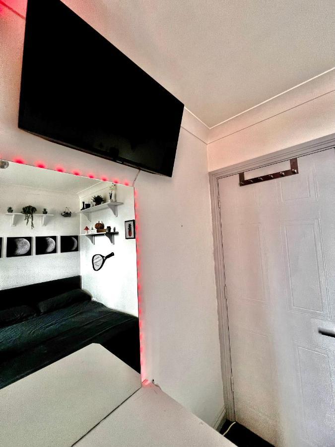 Homestay Custom House, 1 Room, 1 Dublin