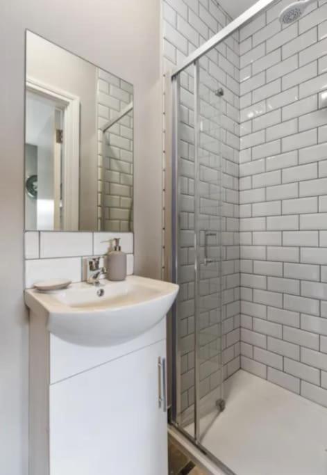 Apartment Private Cosy Studio - A1 Location *