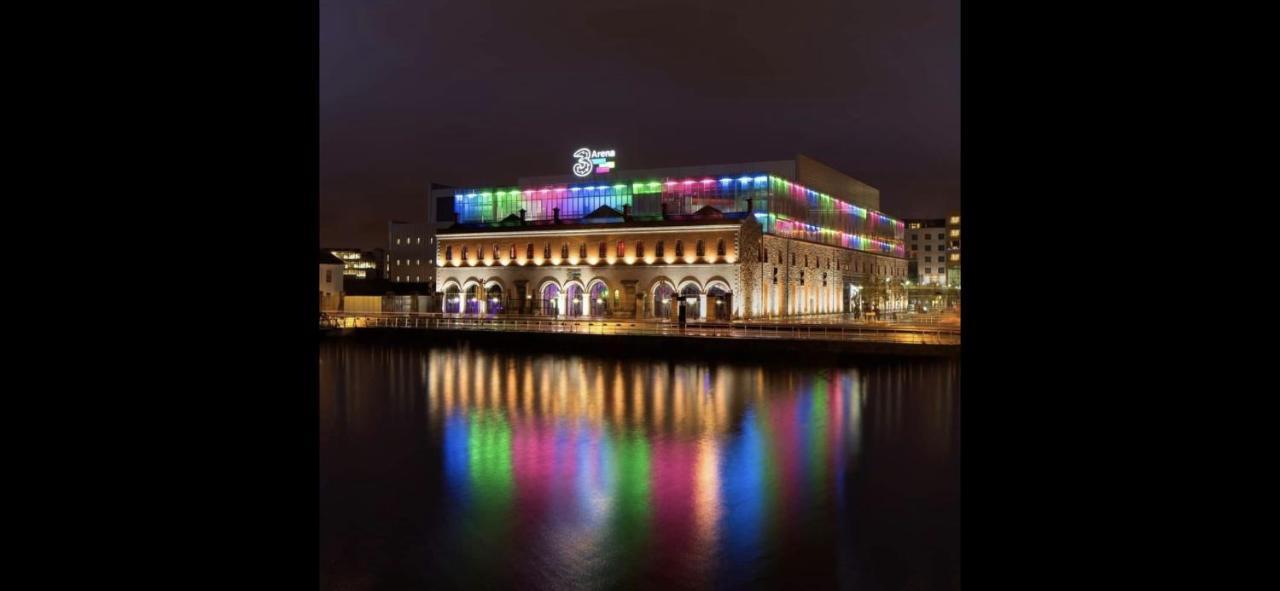 Modern Centre *