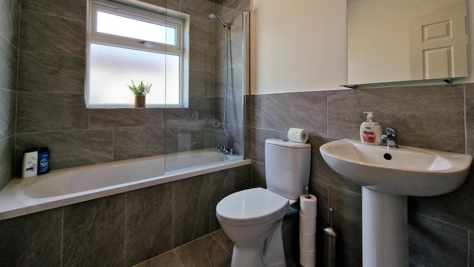 Holiday home 2 Minute Walk To Luas