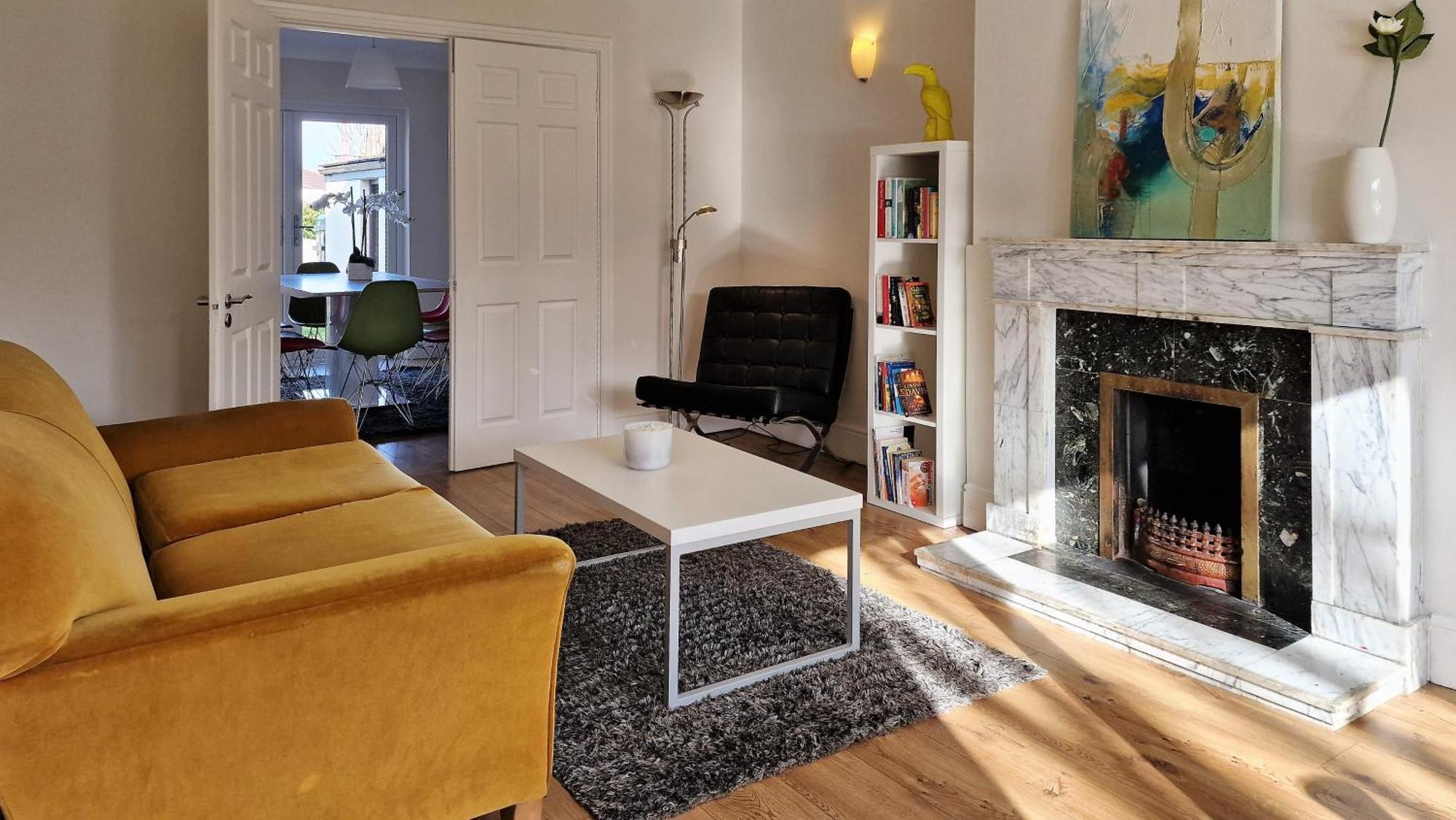 2 Minute Walk To Luas * Dublin