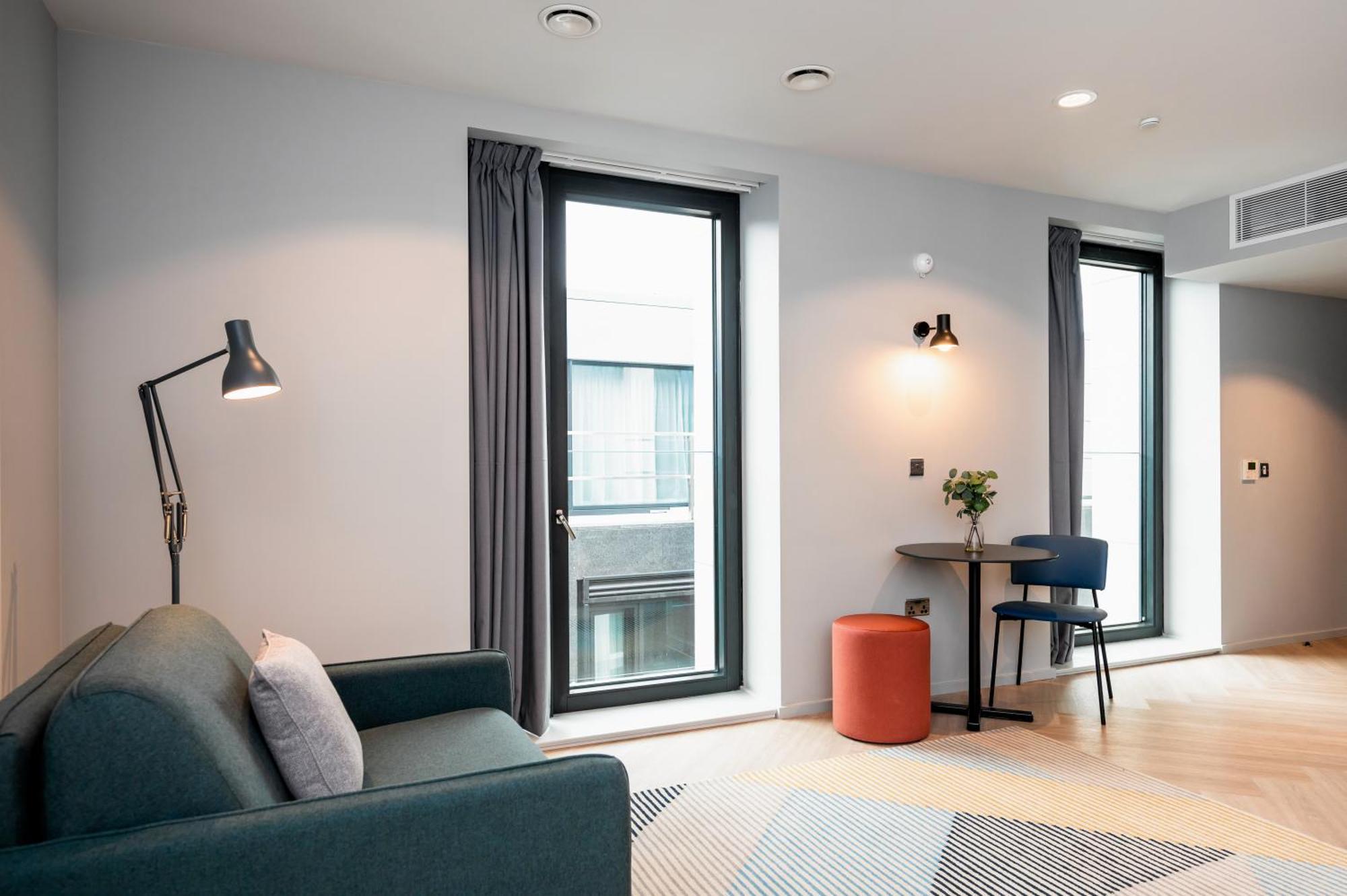 Aparthotel Staycity Quay 4*