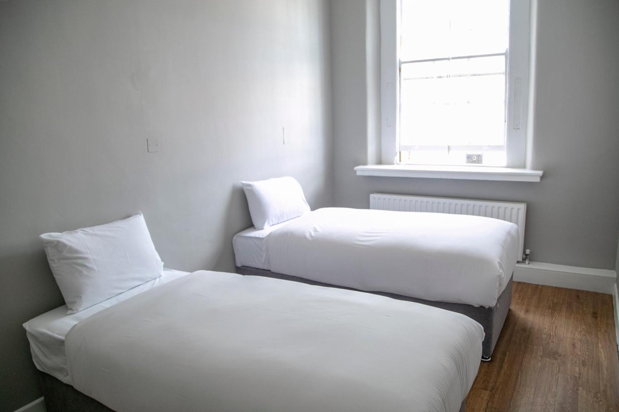 Hostel Leevin Mountjoy *
