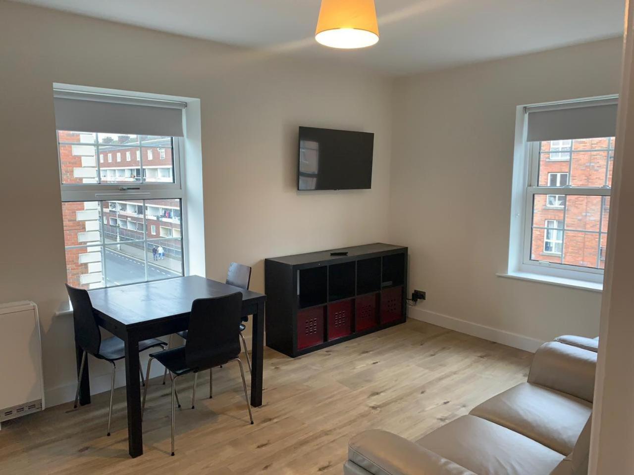 Luxury Custom Hall City Apartment