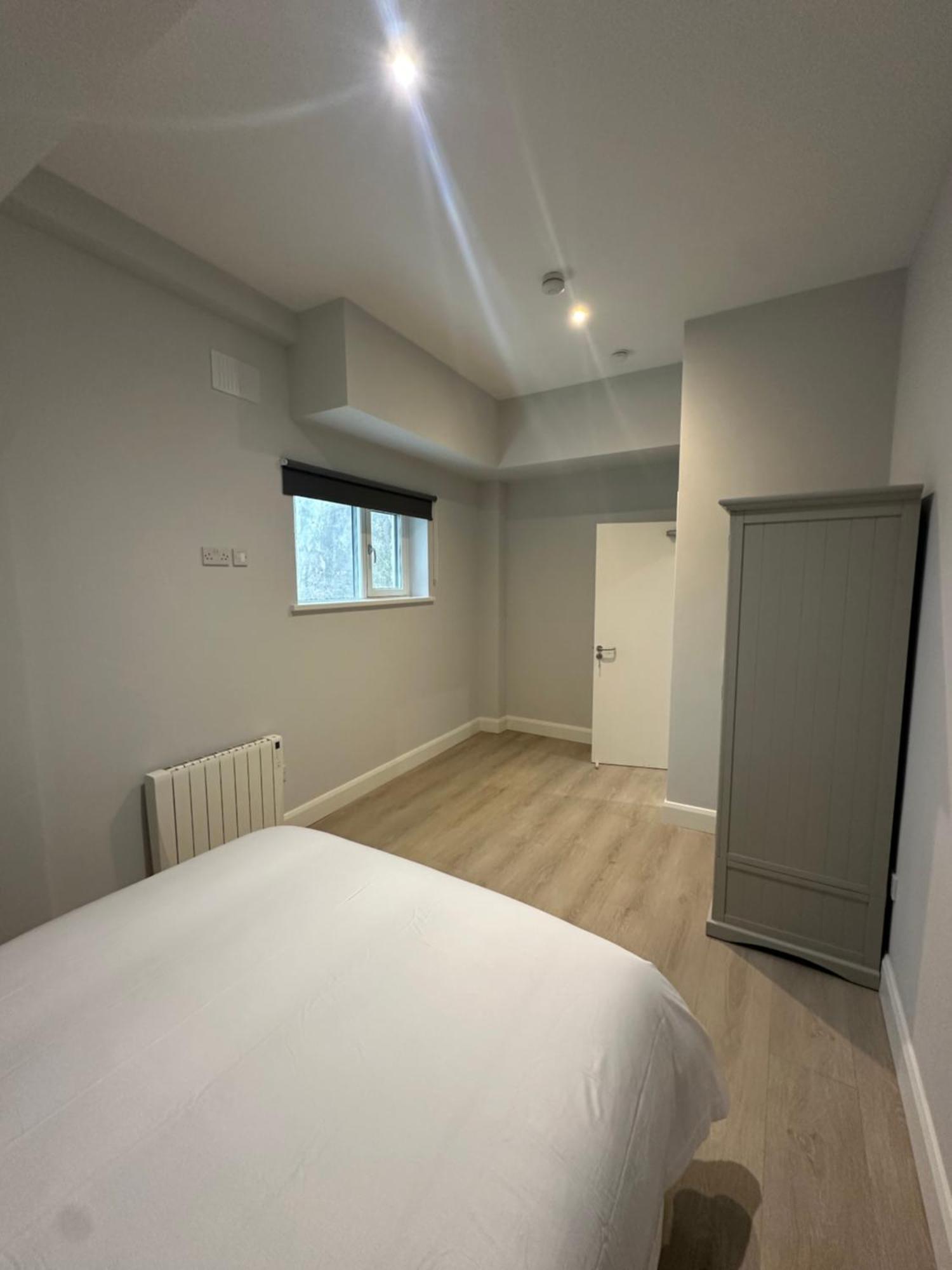 One Bedroom Central Apartment *