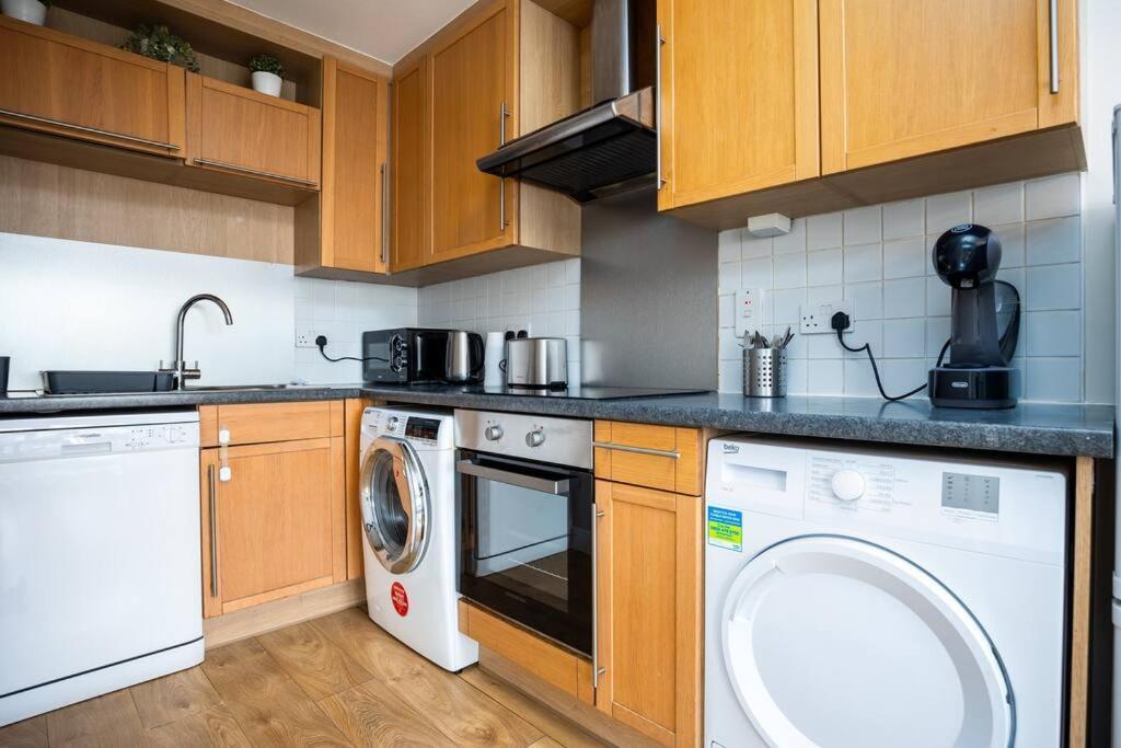 Apartment Chic 2br In Temple Bar-5 Min Walk To Castle Dublin