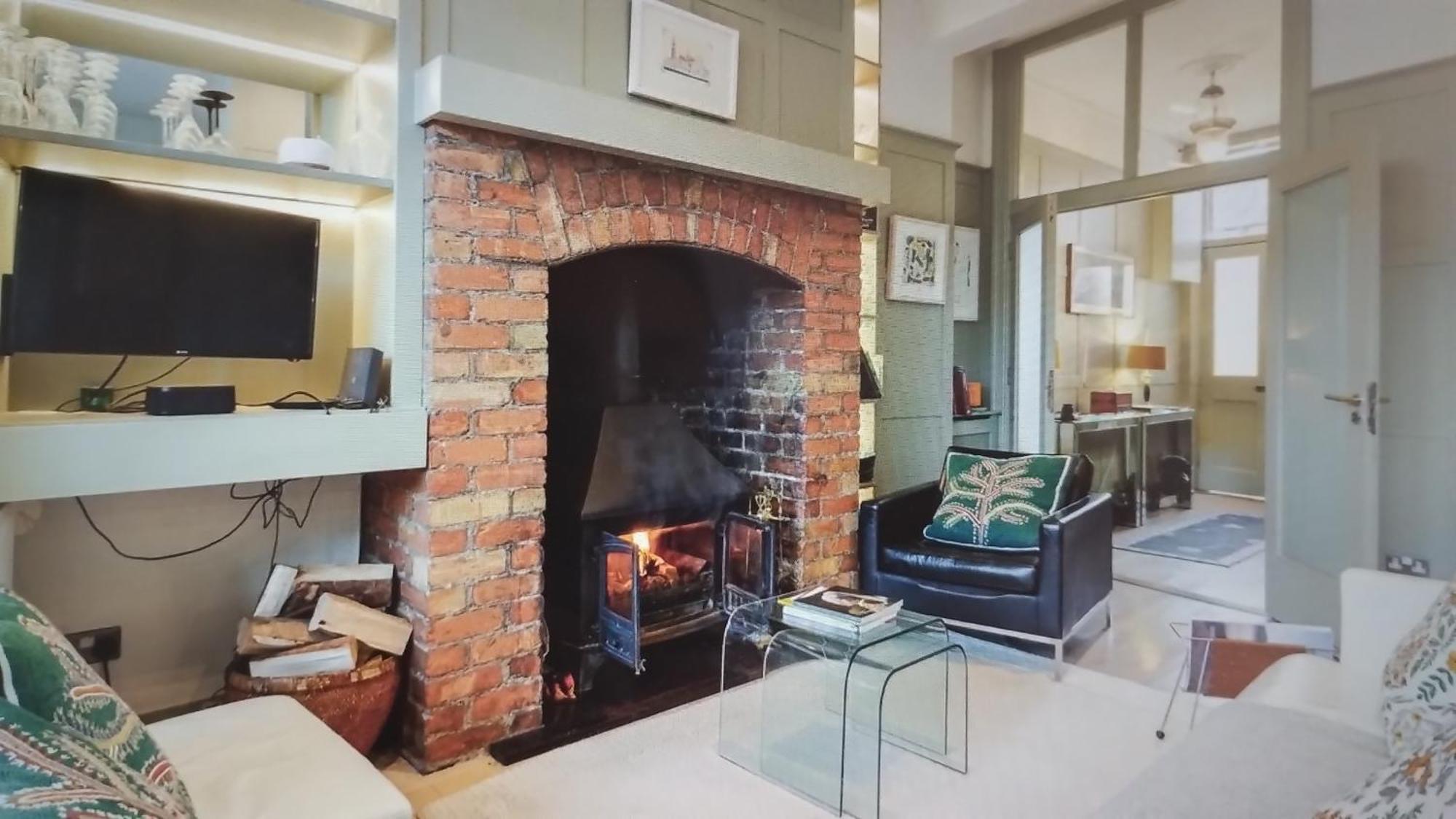A Tranquil Retreat In Ranelagh Apartment *