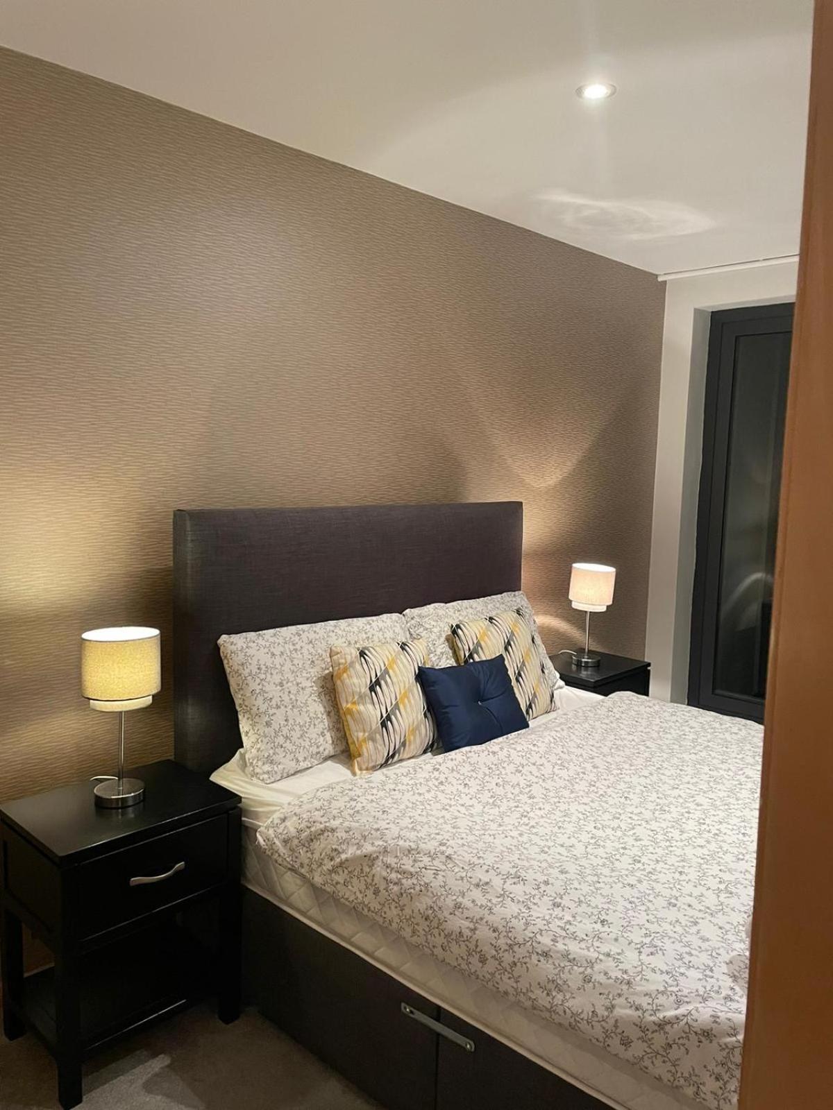 Luxurious Ensuite Kingsize Bedroom Guest house