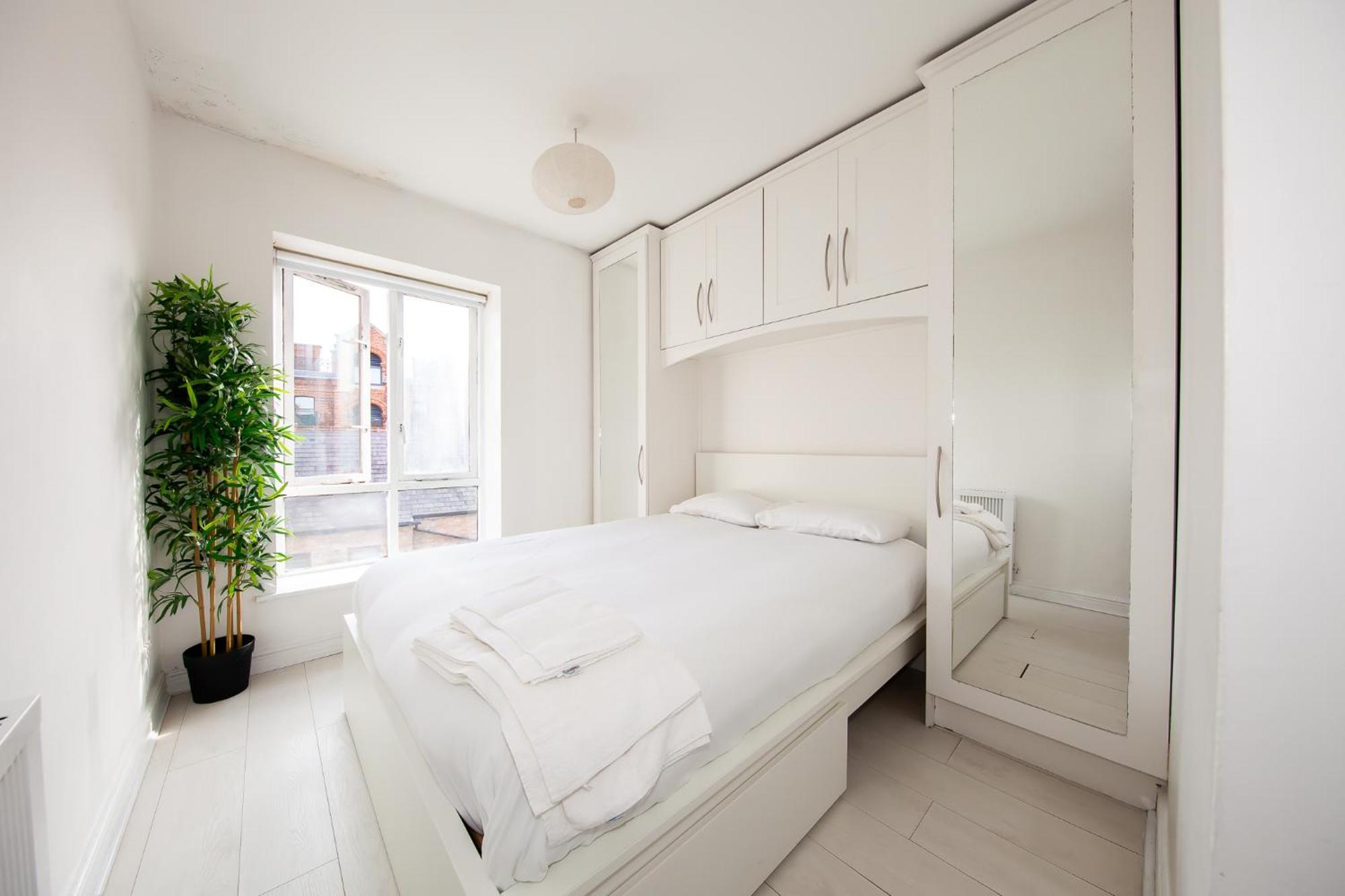 Stylish And Trendy 2br Near Centre Apartment *