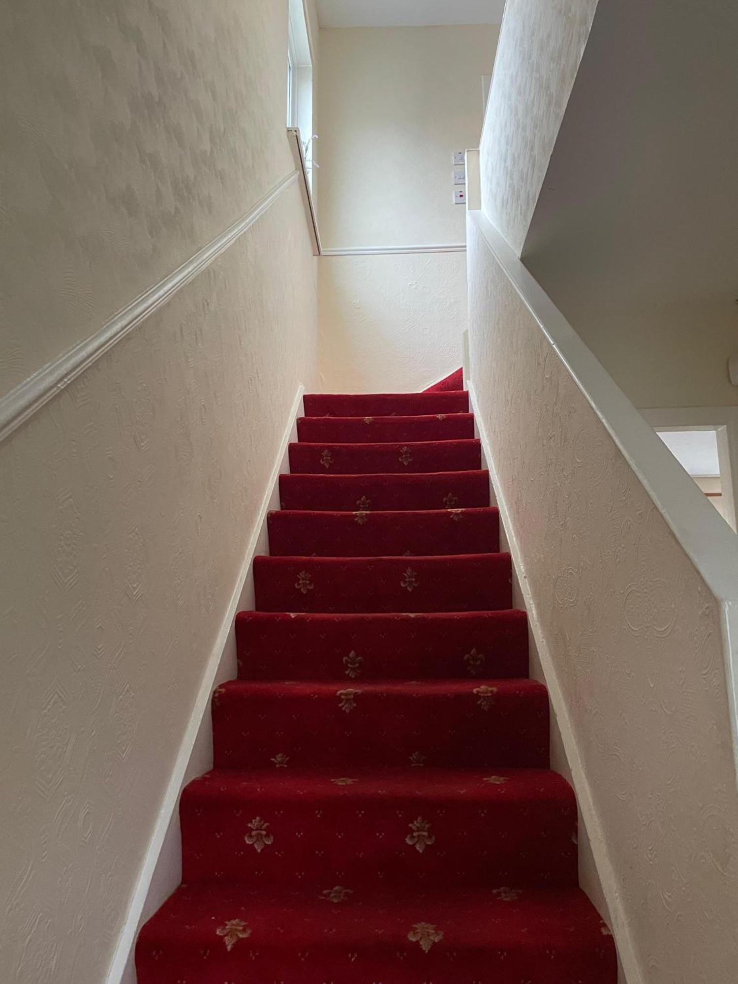 Superb Triple Near Airport - 1 * Dublin