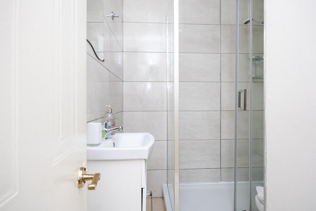 2br With Balcony * Dublin