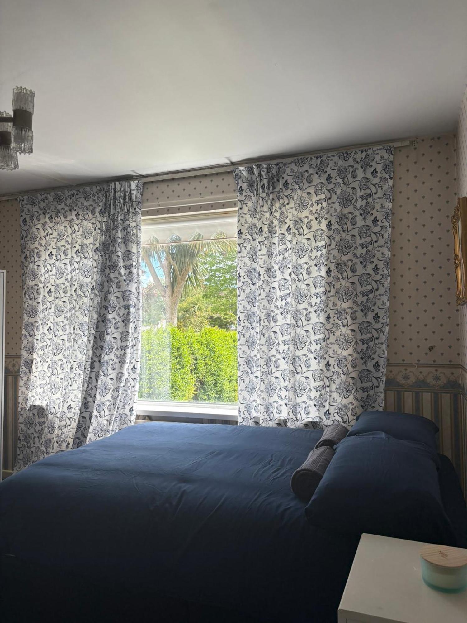 Guest house Superb Triple Near Airport - 1