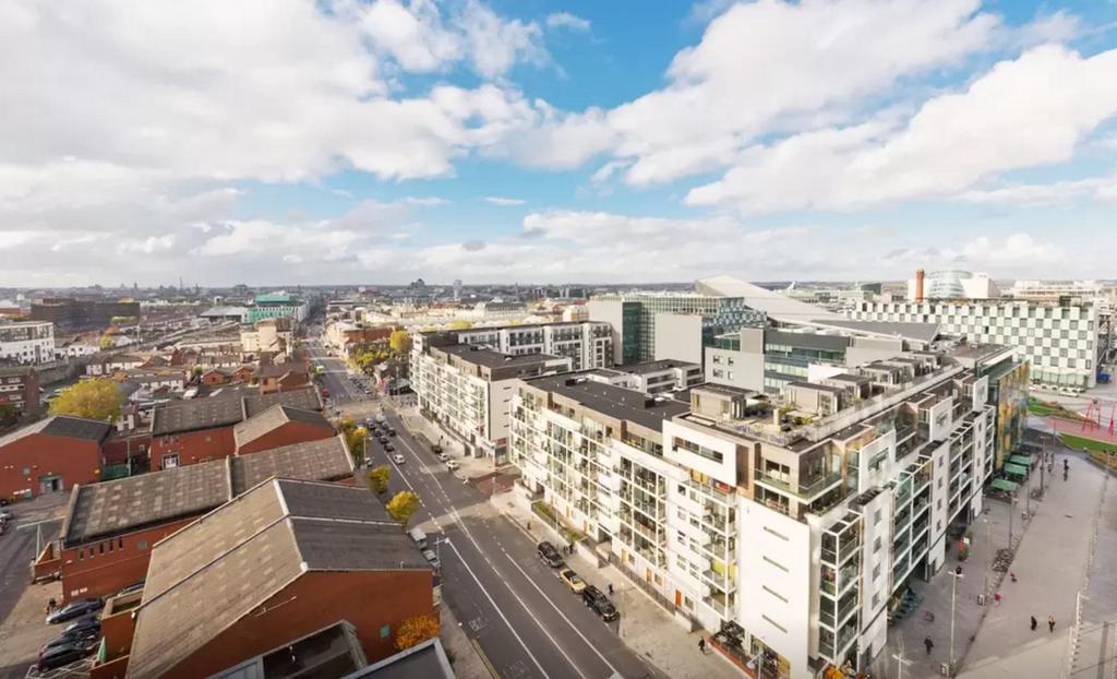 Apartment Luxury High-rise Dublin