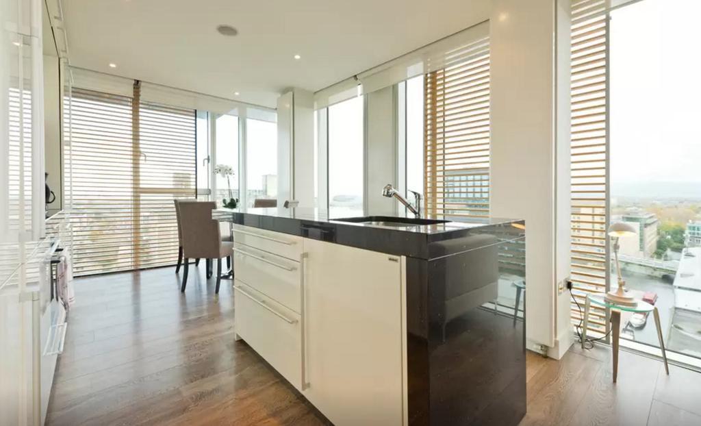 Apartment Luxury High-rise *