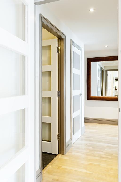 Apartment 60 Adelaide Square *