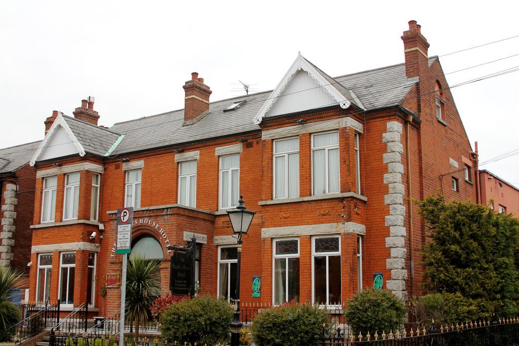 Hotel Maples House 3*