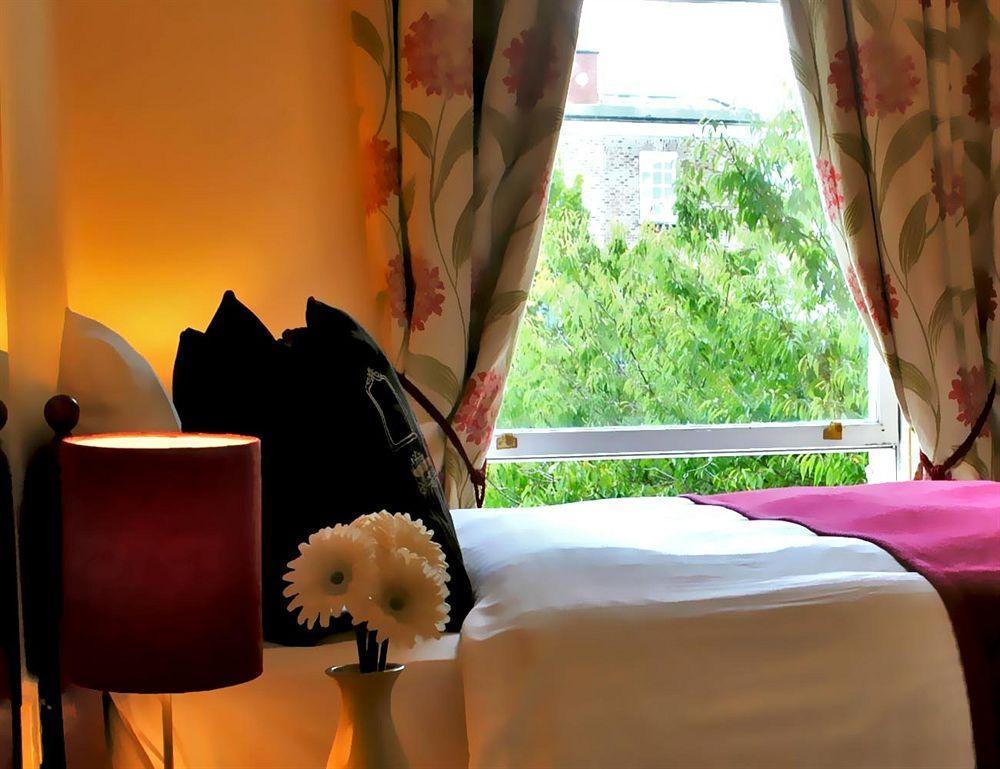 Waterloo Guest house 3*