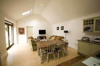 Rosedale House Hotel *