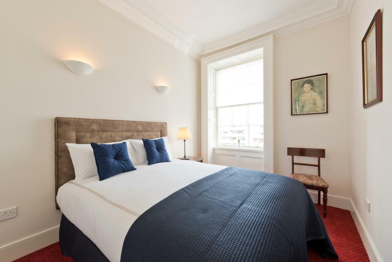 Henrietta Centre Apartment *