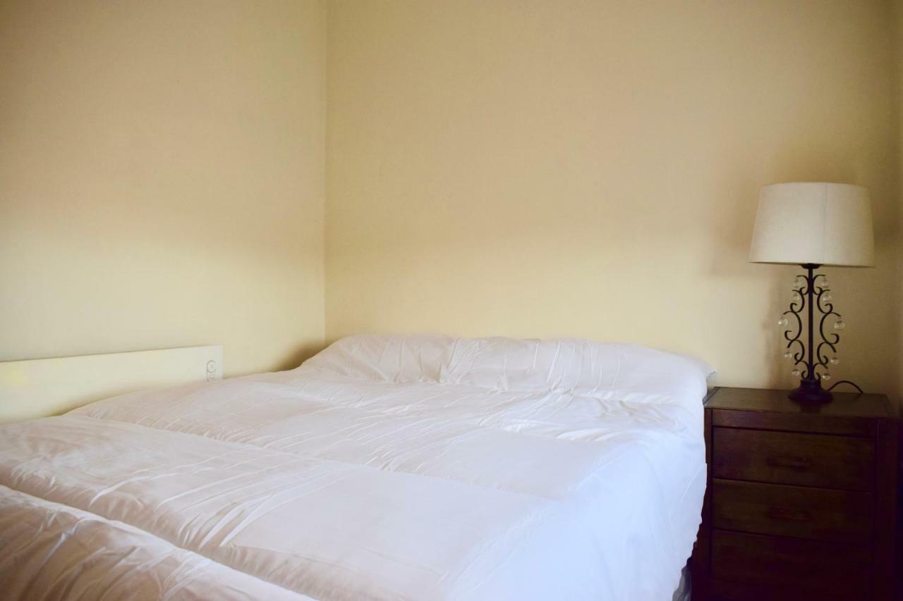 2 Bedroom Terraced House Near Centre Ferienhaus *