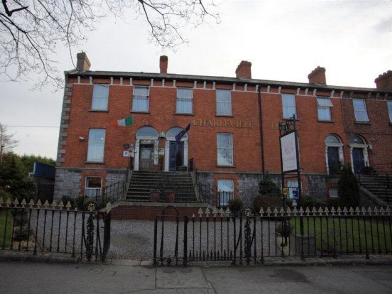 Hotel Charleville